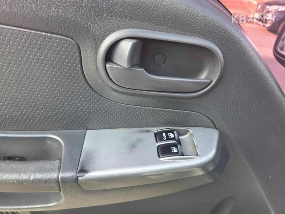 2013 - kia bongo iii