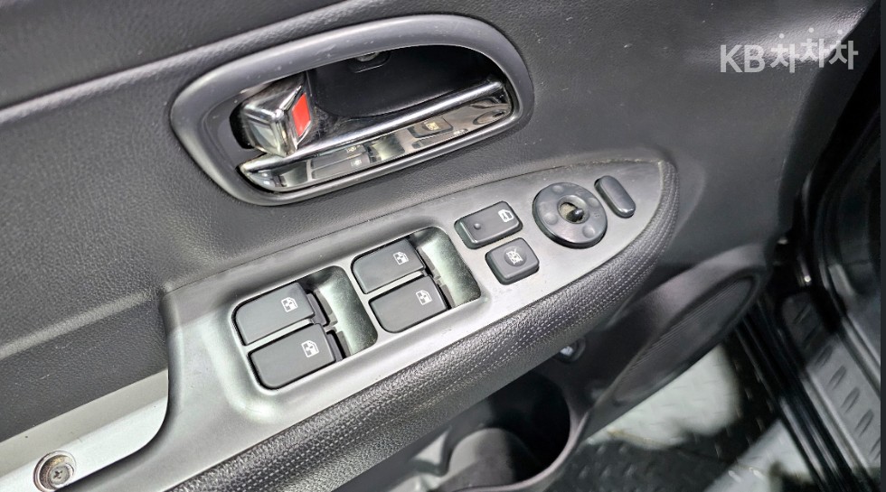 Kia Carens — miniaturë 14