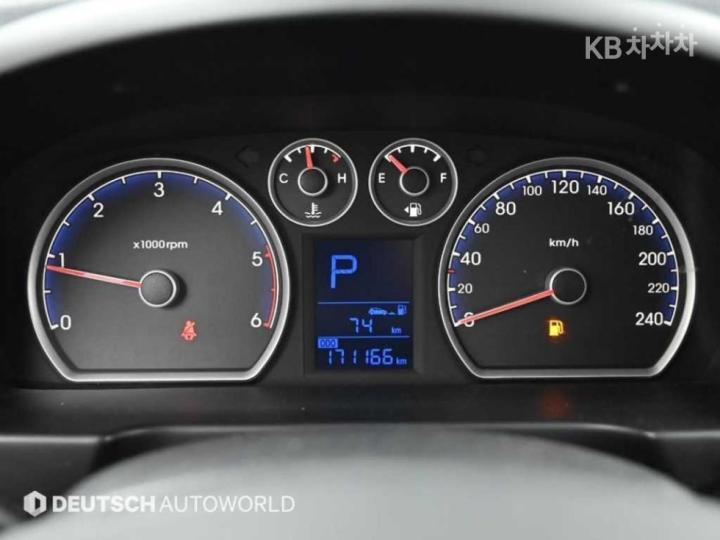 Hyundai i30 1.6 VGT Luxury 9