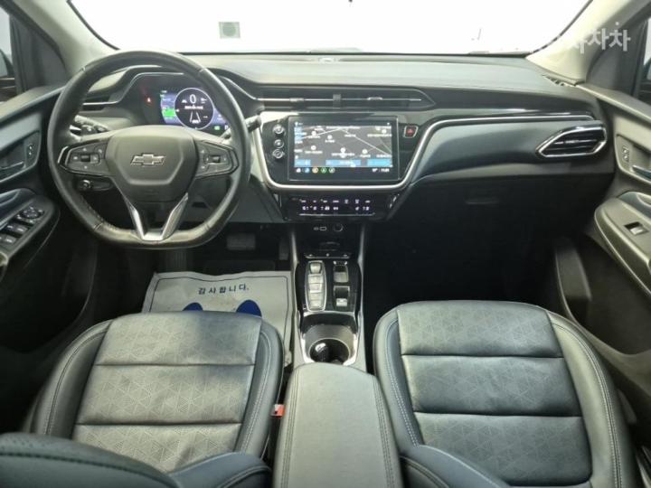 Chevrolet Bolt EUV Premier 8