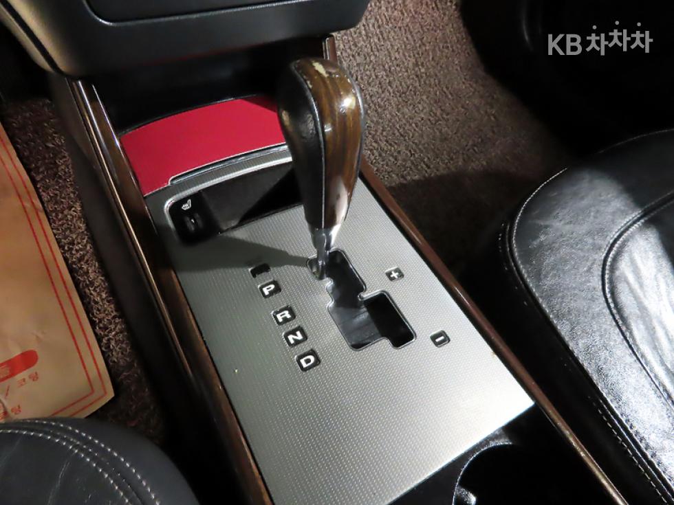 Hyundai Grandeur — miniaturë 13
