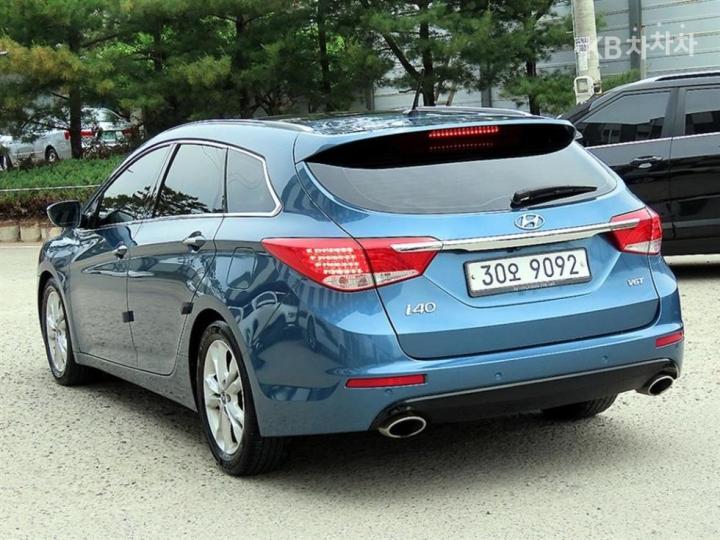 Hyundai i40 1.7 VGT MODERN 4