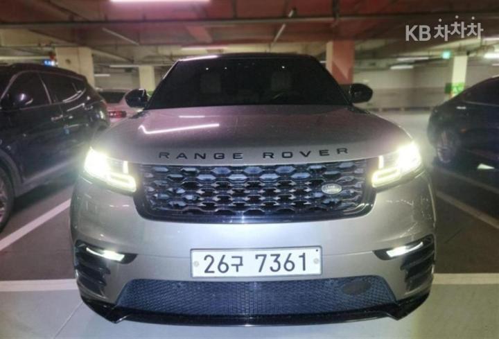 Land Rover Range Rover Velar 3.0 D300 R-Dynamic HSE