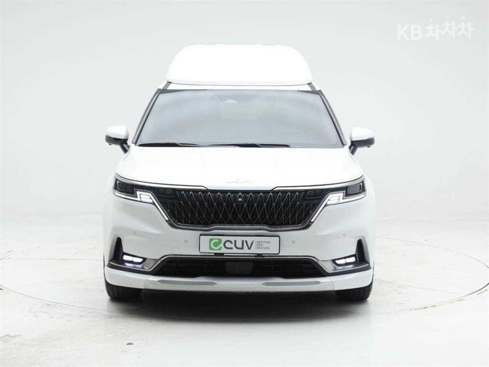2023 - kia carnival