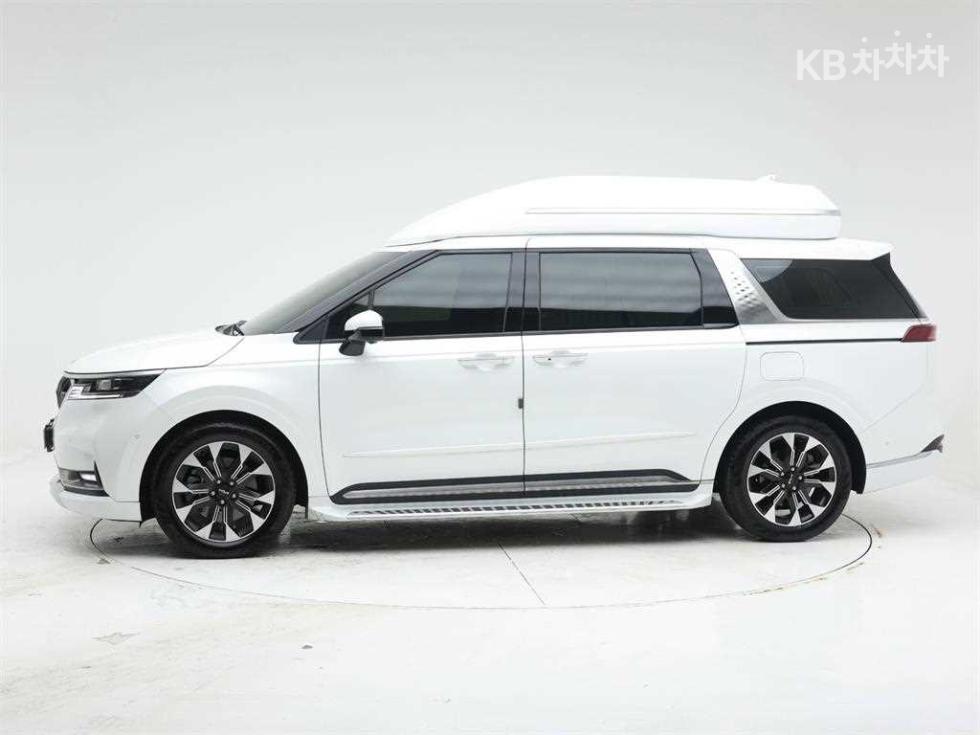 2023 - kia carnival