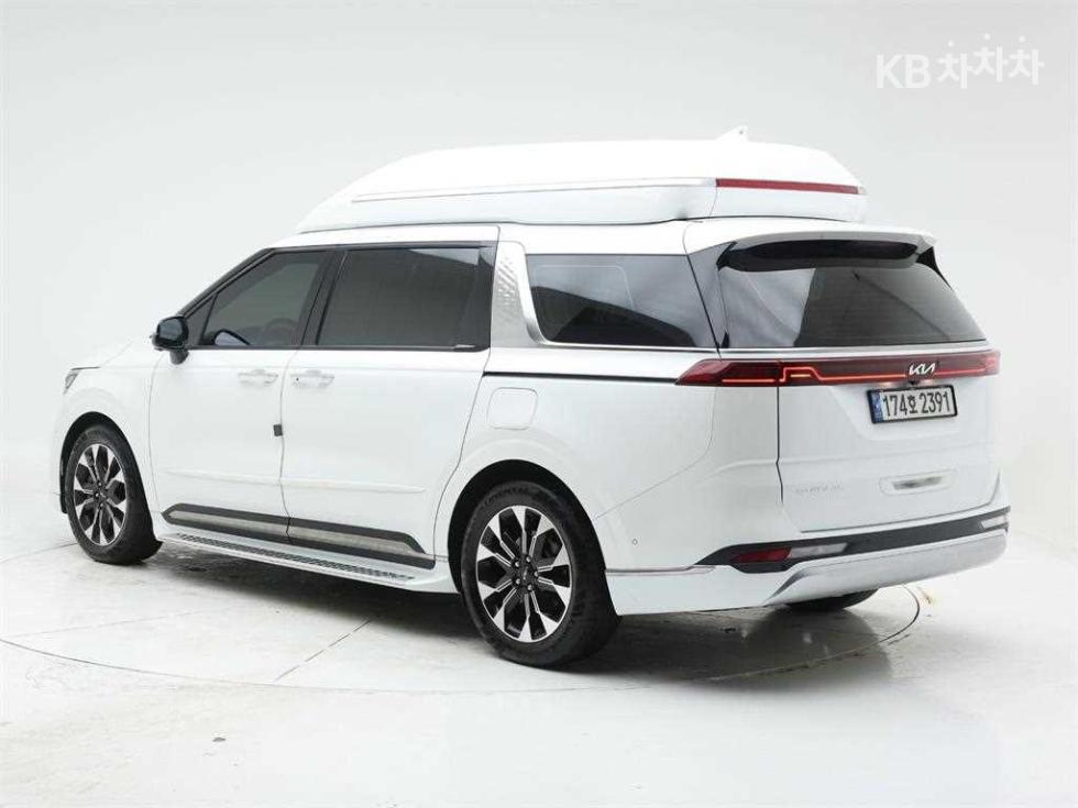 2023 - kia carnival