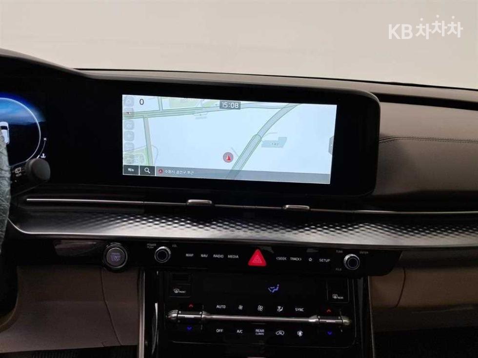 2023 - kia carnival