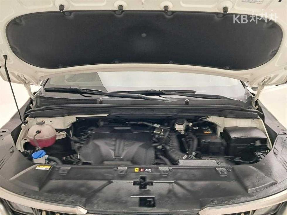 2023 - kia carnival