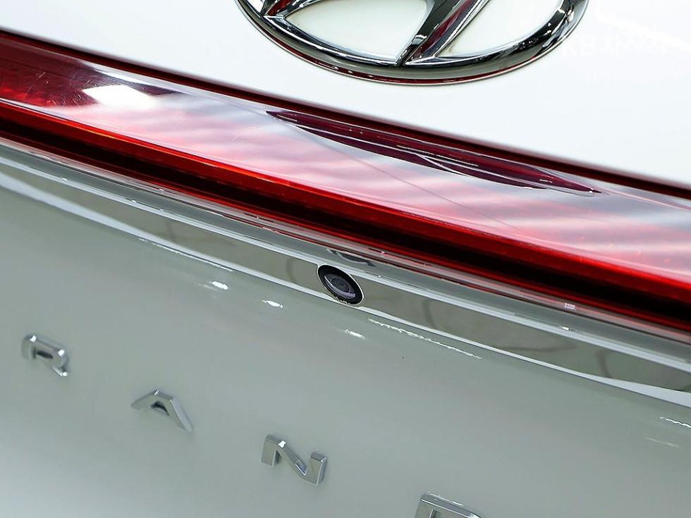 Hyundai Grandeur — miniaturë 17