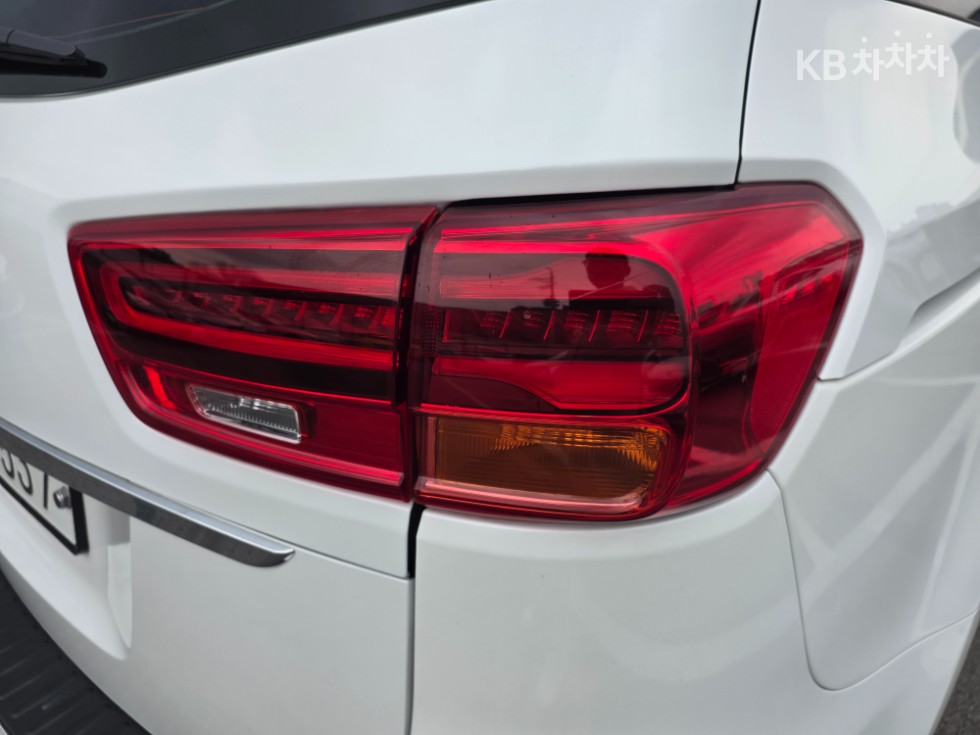 2019 - kia carnival