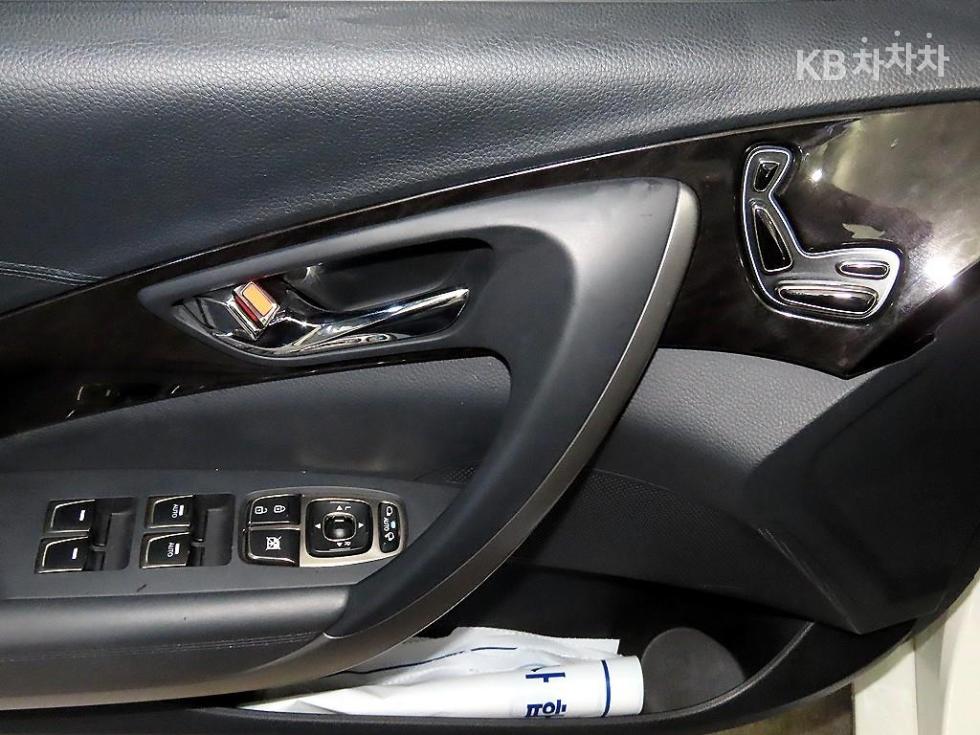 Hyundai Grandeur — miniaturë 13
