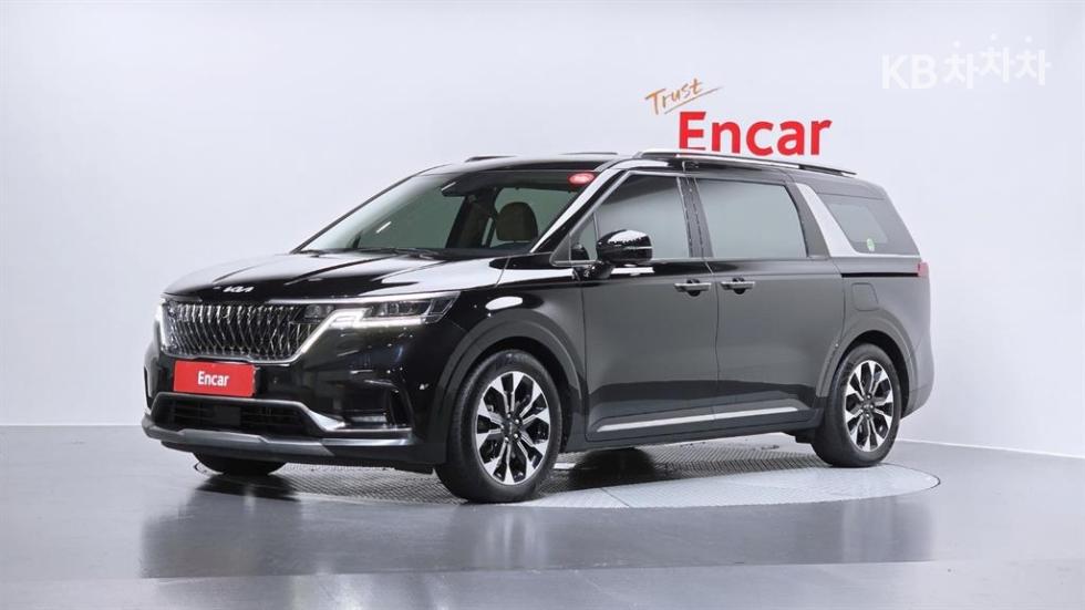 2023 - kia carnival