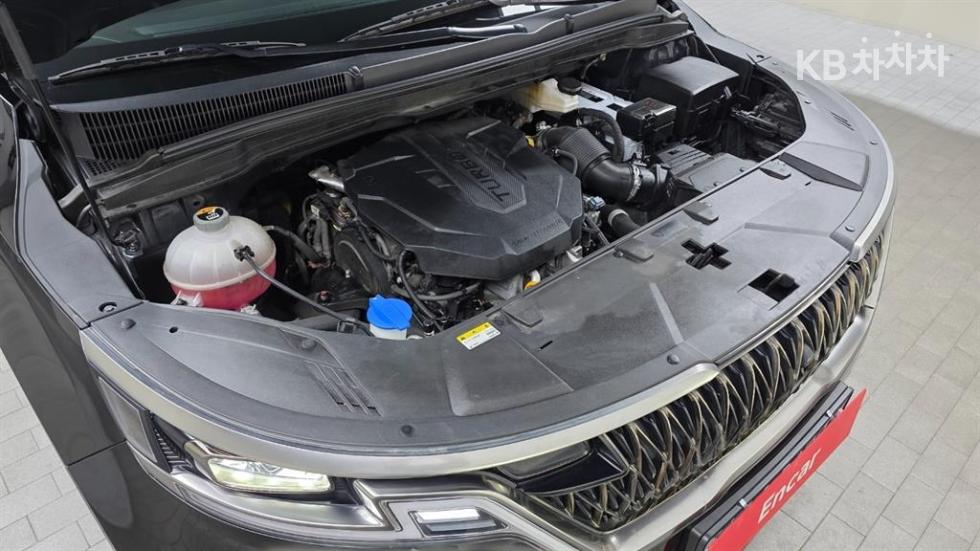 2023 - kia carnival