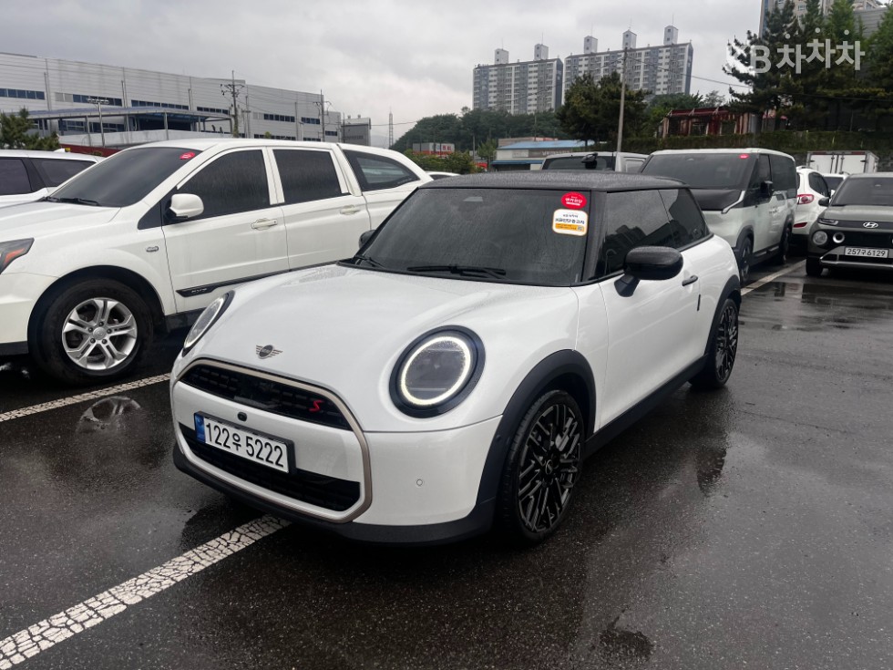 2025 mini cooper S 2.0 3-door Favored