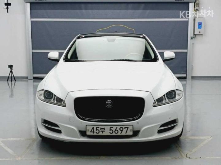 Jaguar XJ 5.0 Premium Luxury LWB X351