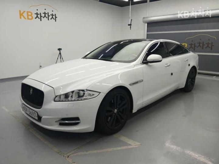Jaguar XJ 5.0 Premium Luxury LWB X351 3