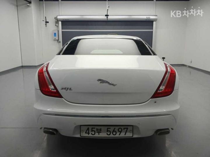 Jaguar XJ 5.0 Premium Luxury LWB X351 5