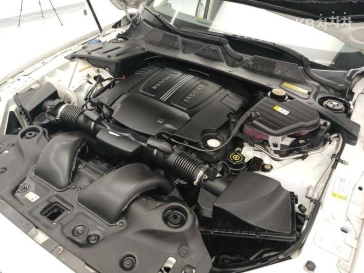 Jaguar XJ 5.0 Premium Luxury LWB X351 6