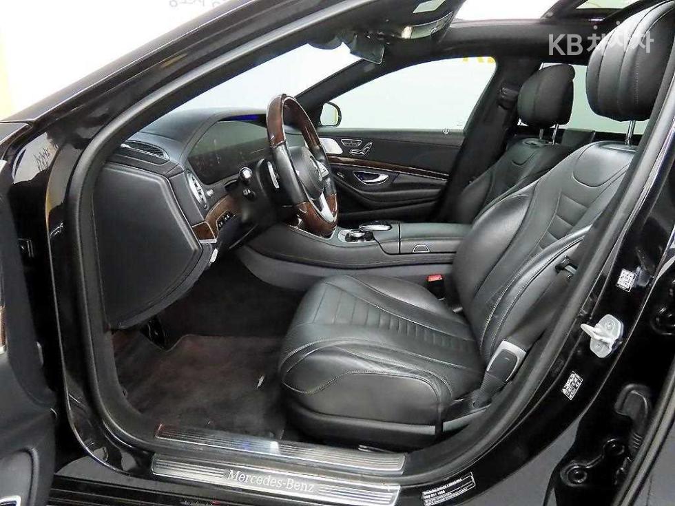 2017 Mercedes-Benz S photo