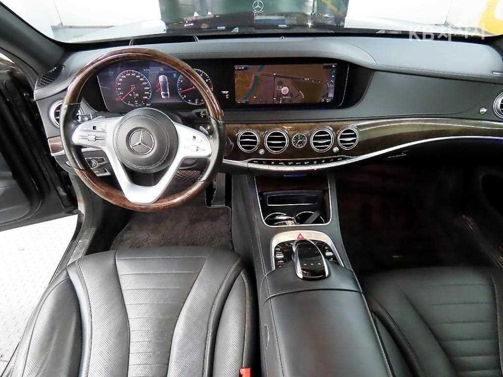 2017 Mercedes-Benz S photo
