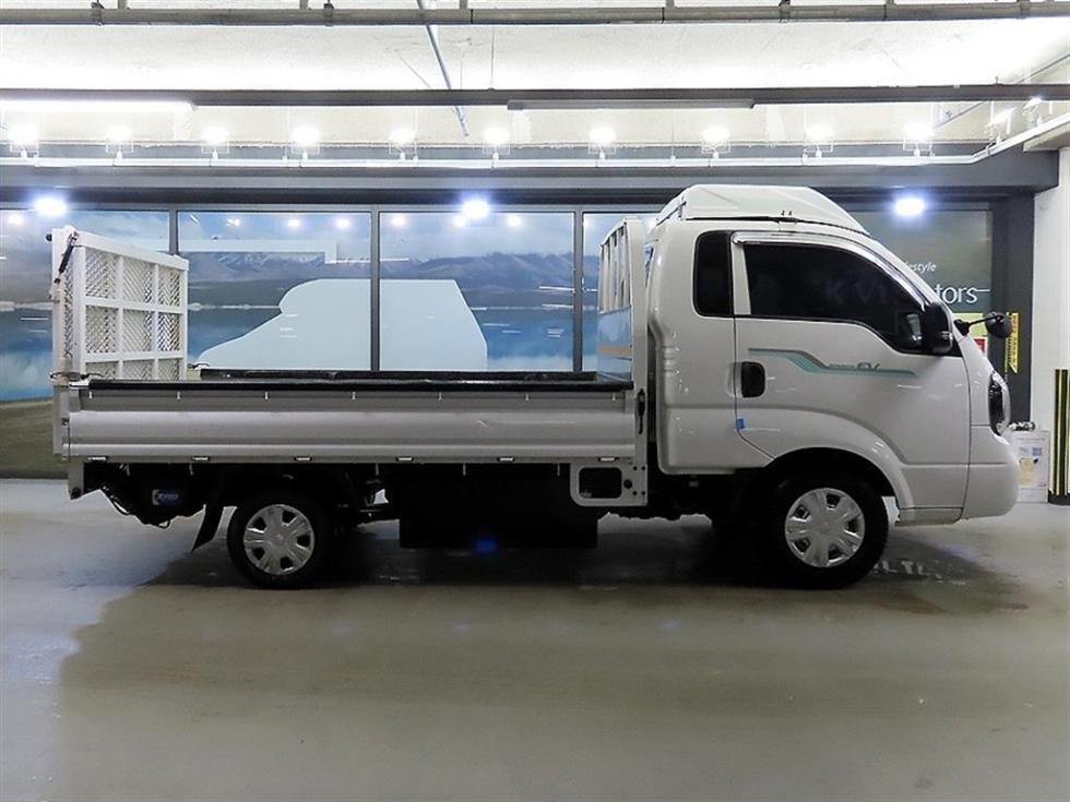 2021 - kia bongo iii
