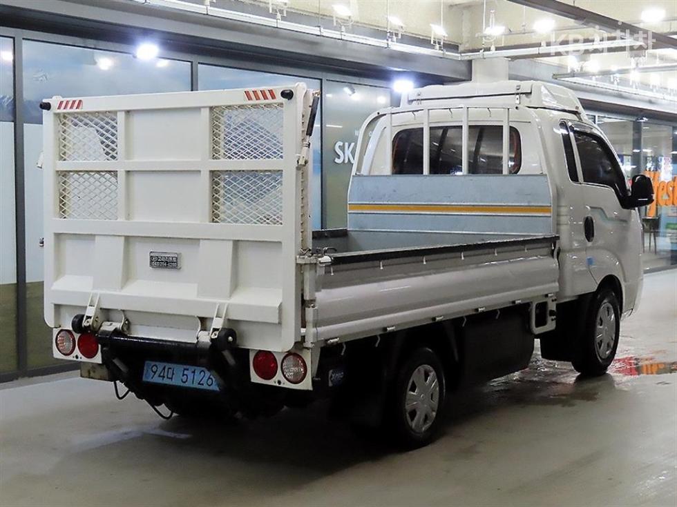 2021 - kia bongo iii