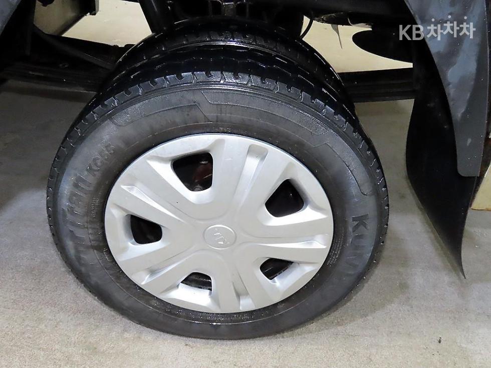 2021 - kia bongo iii