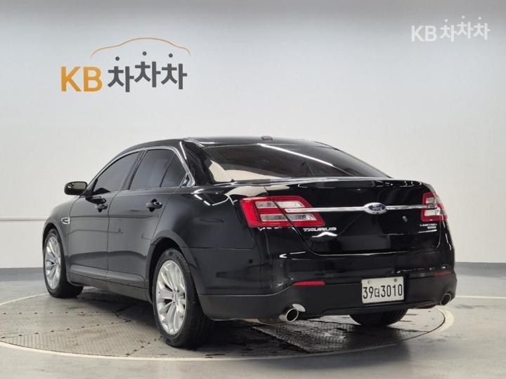 Ford Taurus New 2.0 Limited EcoBoost 4