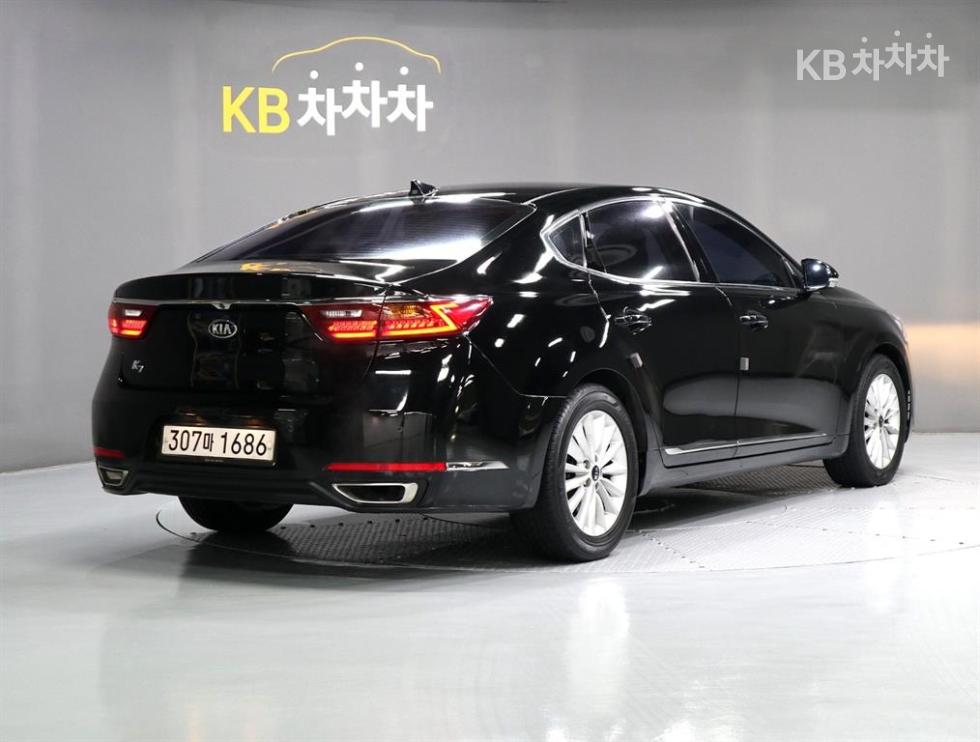 2018 - kia k7