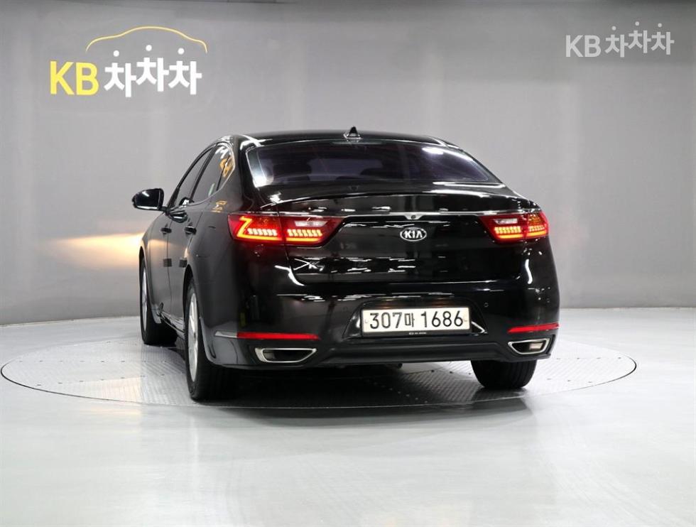 2018 - kia k7
