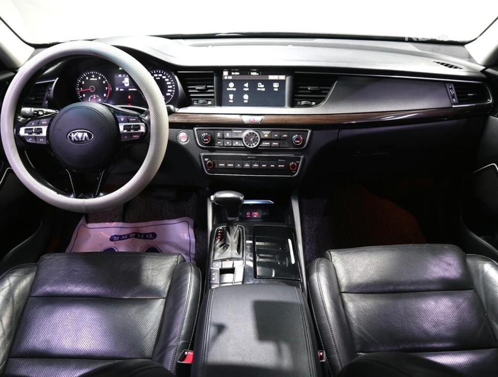 2018 - kia k7