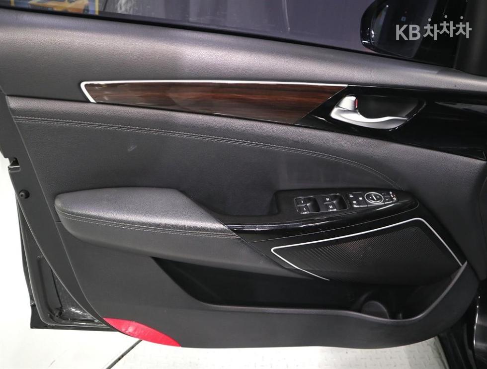 2018 - kia k7
