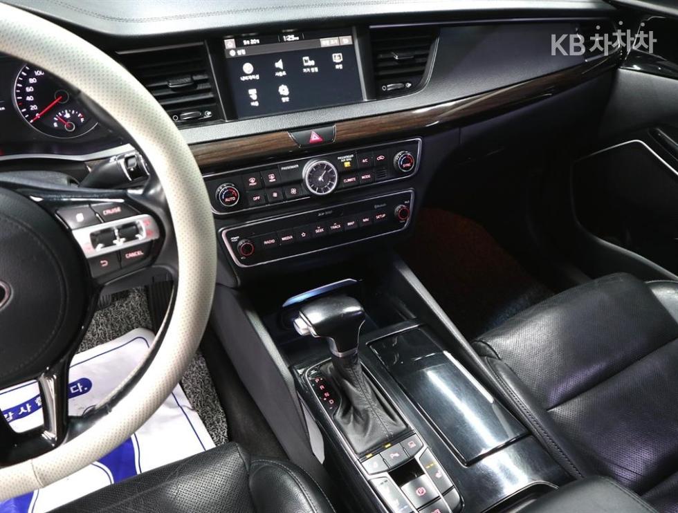 2018 - kia k7