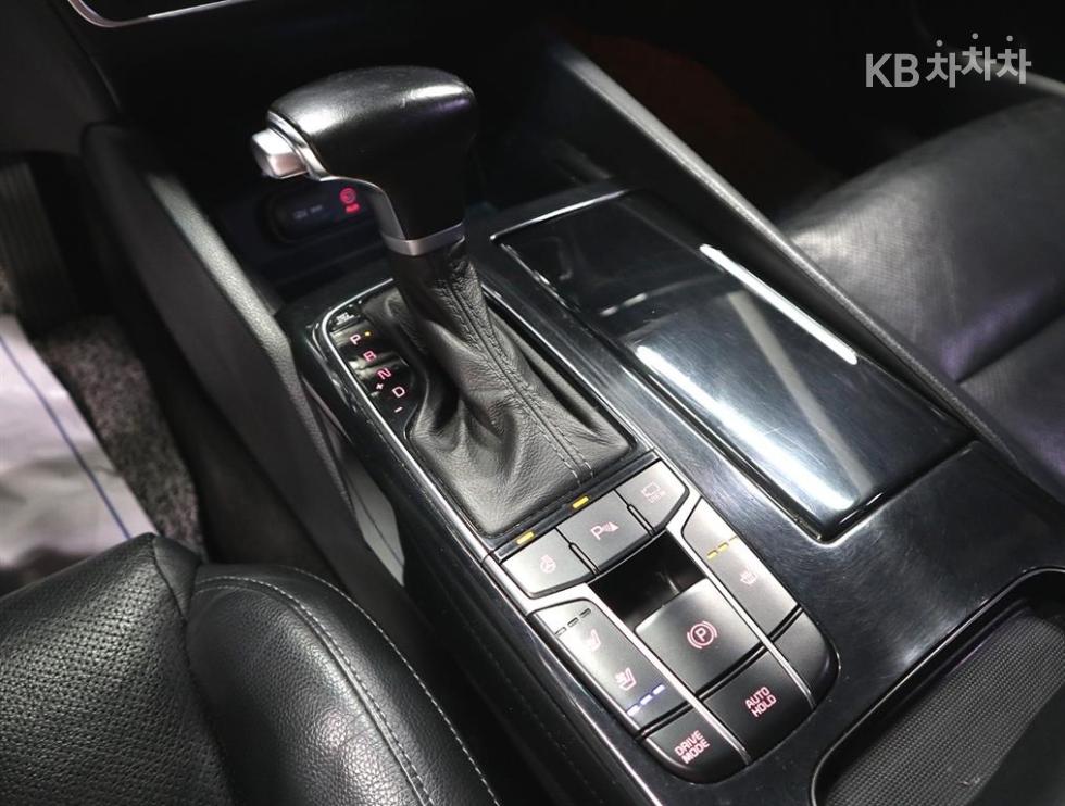 2018 - kia k7
