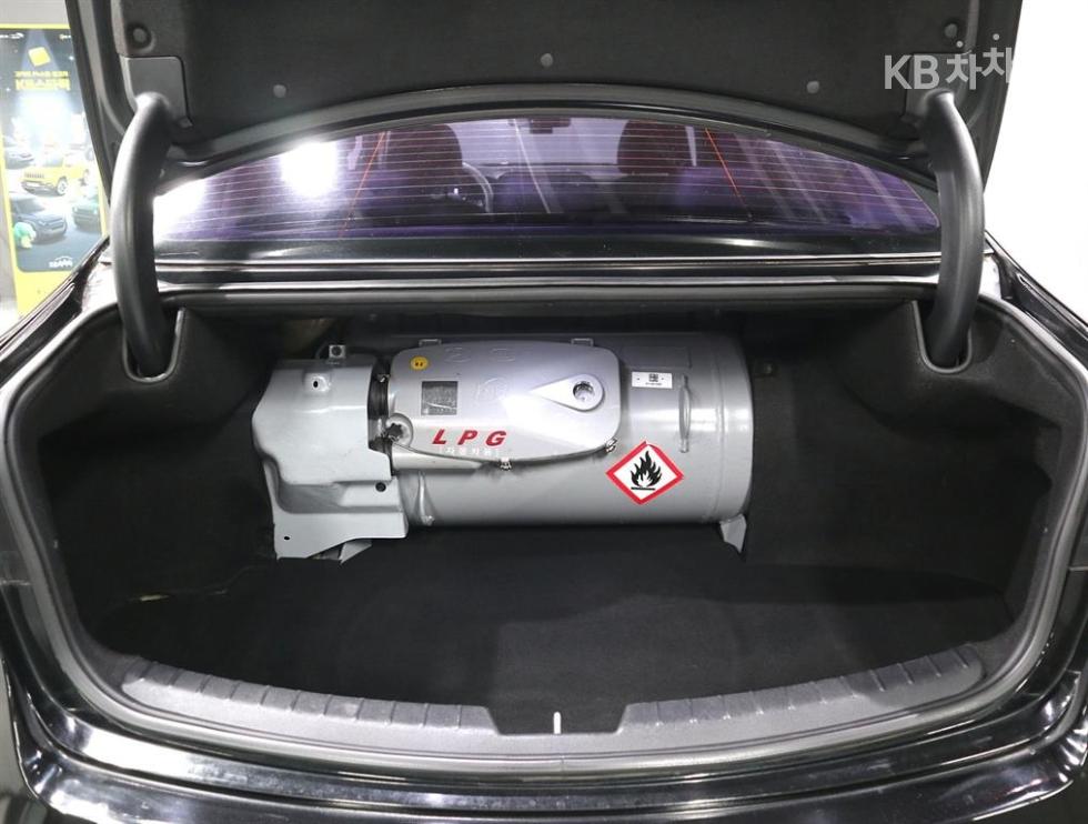 2018 - kia k7