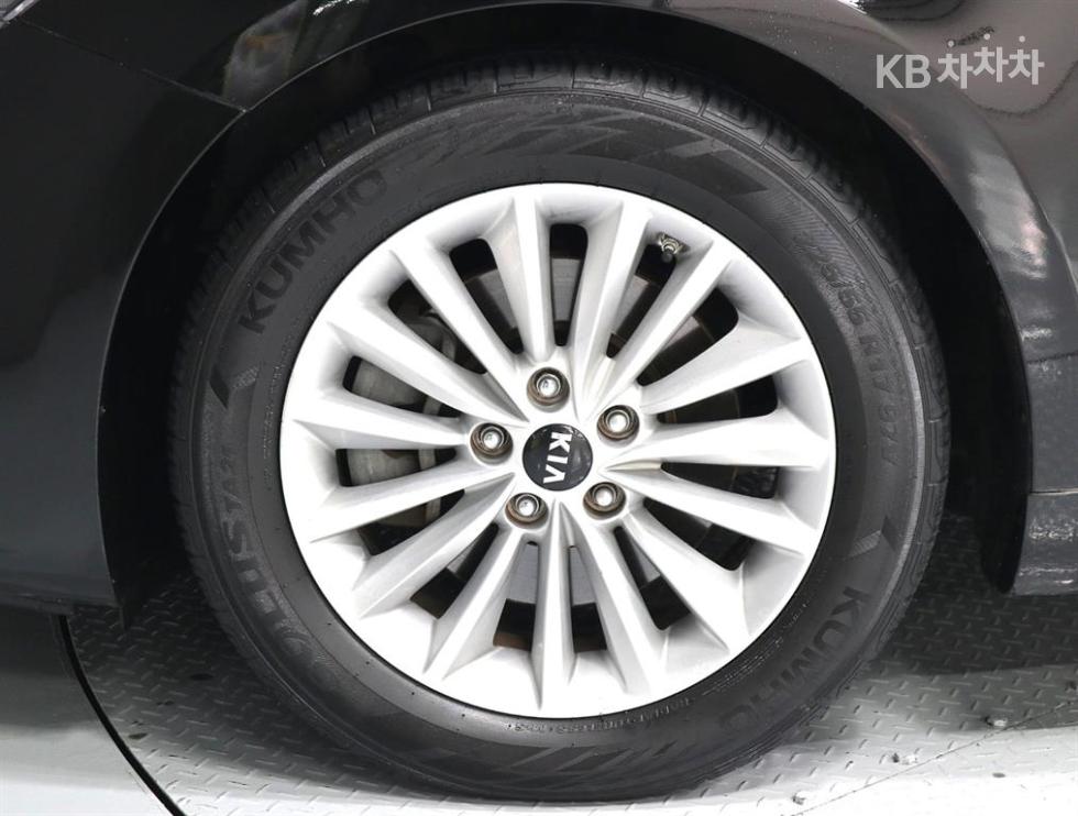 2018 - kia k7