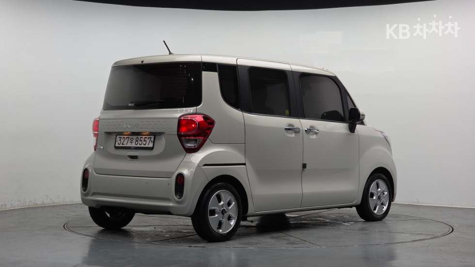 2022 - kia ray