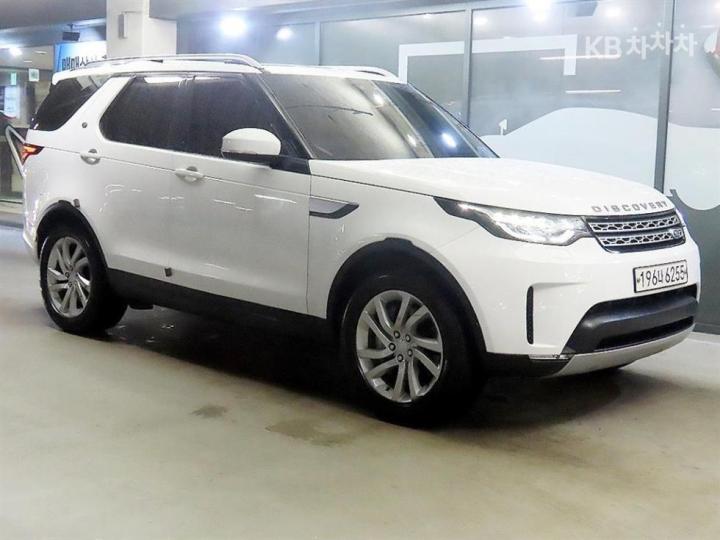 Land Rover Discovery 5 3.0 SD6 HSE