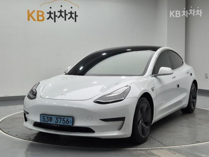 Tesla Model 3 Long Range