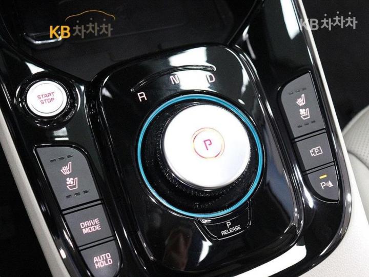 Kia Soul Booster EV Noblesse 9