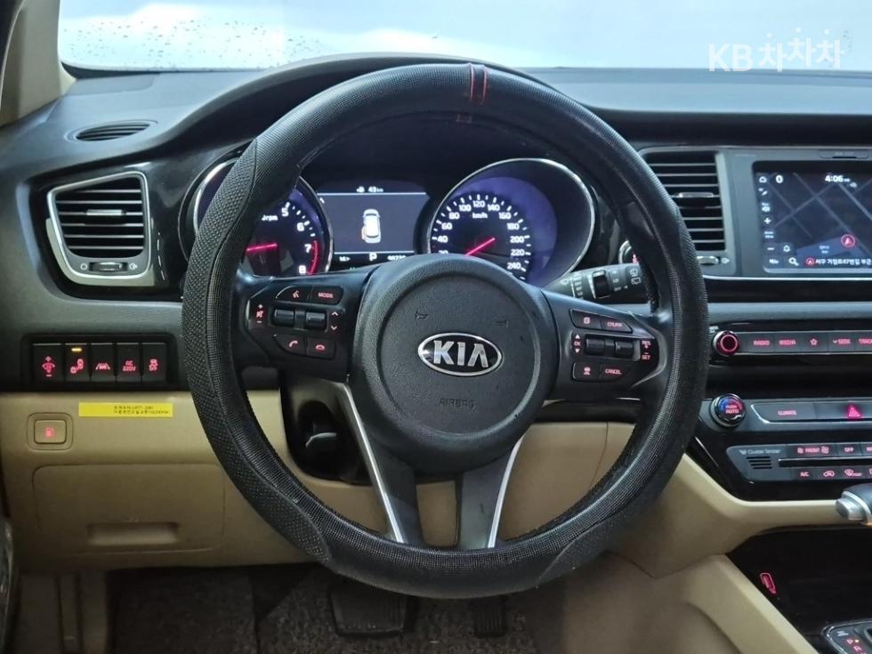 2019 - kia carnival