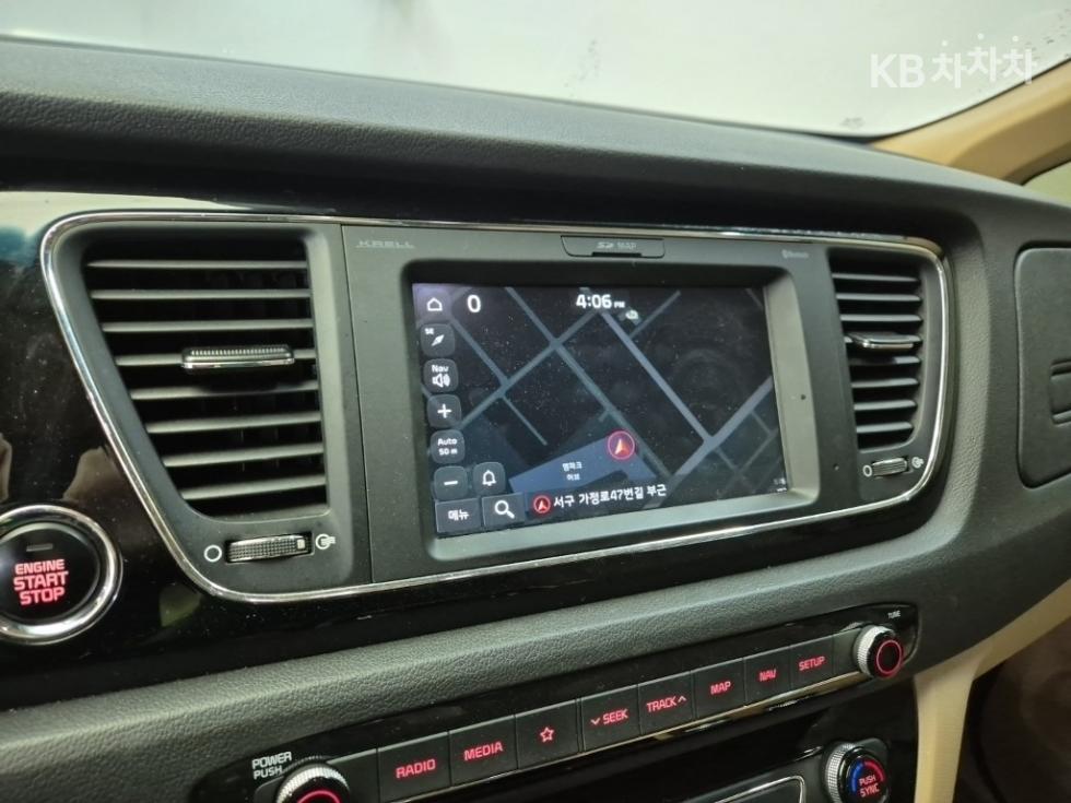 2019 - kia carnival