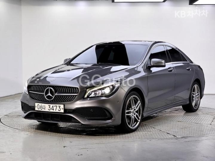 Mercedes-Benz CLA-Class CLA220 AMG Line
