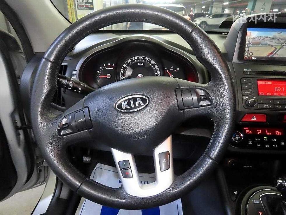 2011 - kia sportage