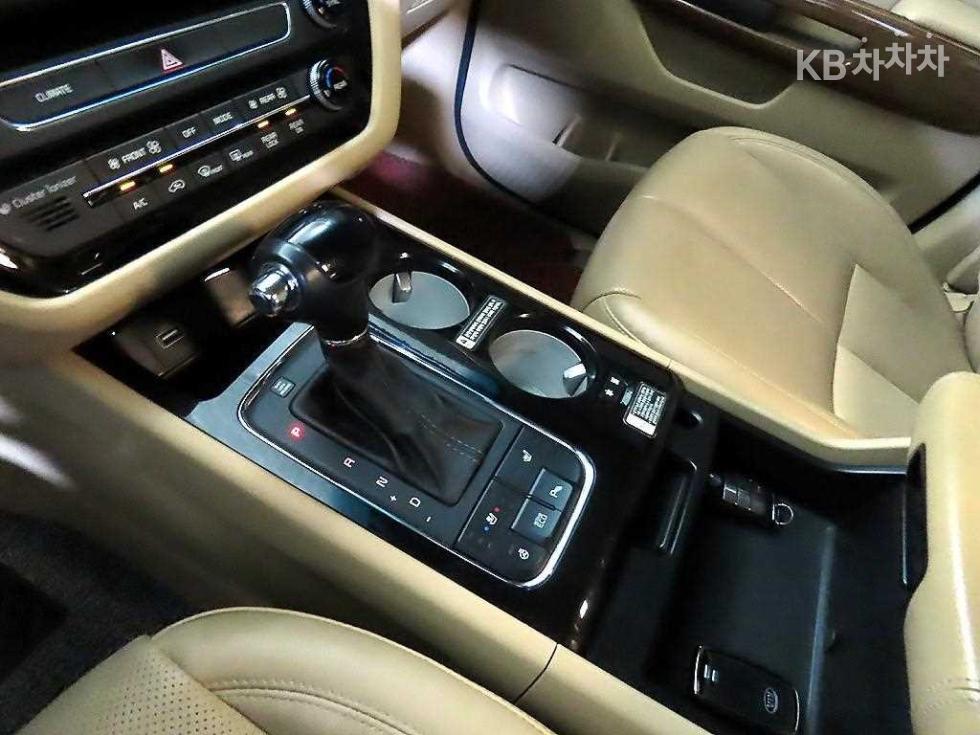 2016 - kia carnival