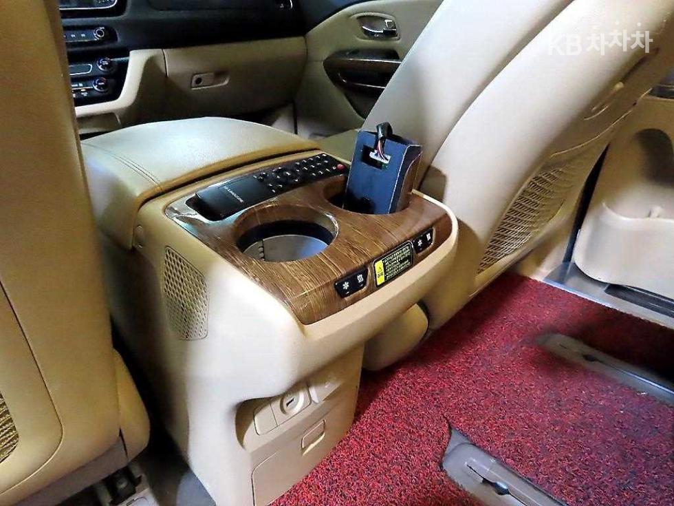 2016 - kia carnival