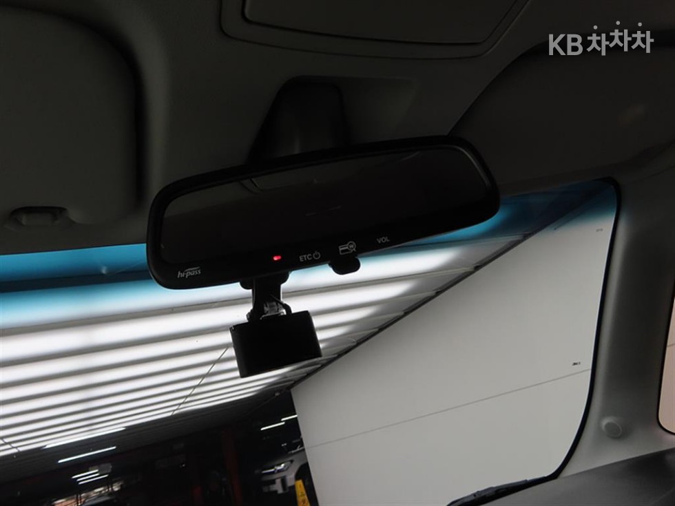2018 - kia ray