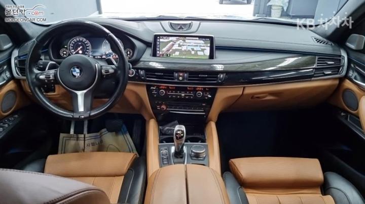 BMW X6 F16 M50d 8