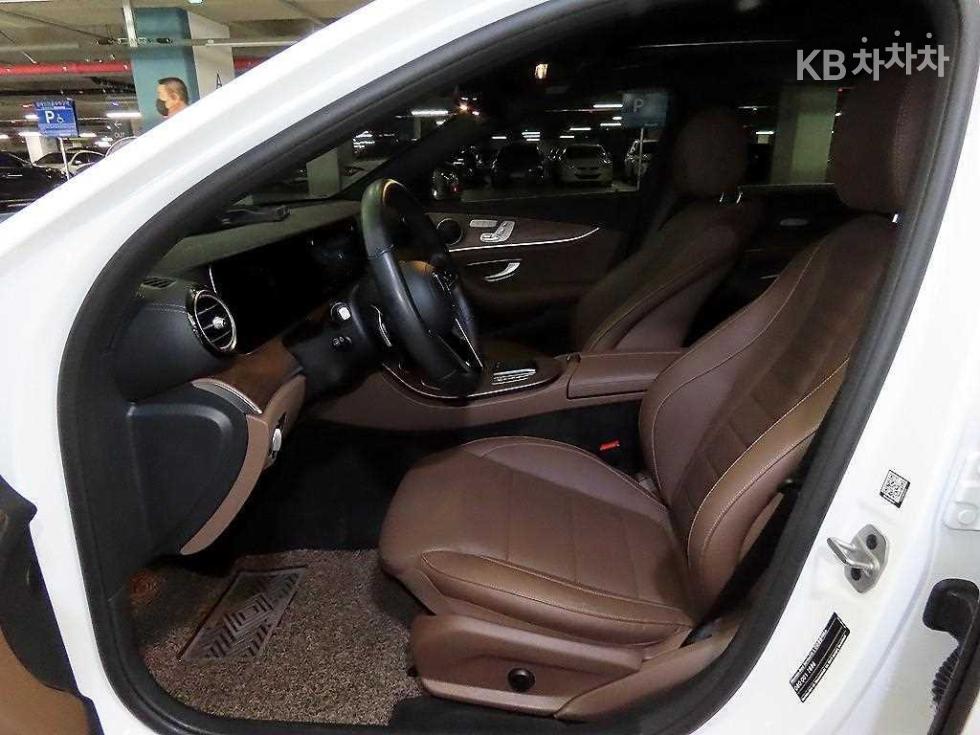 2020 Mercedes-Benz E (W213) photo
