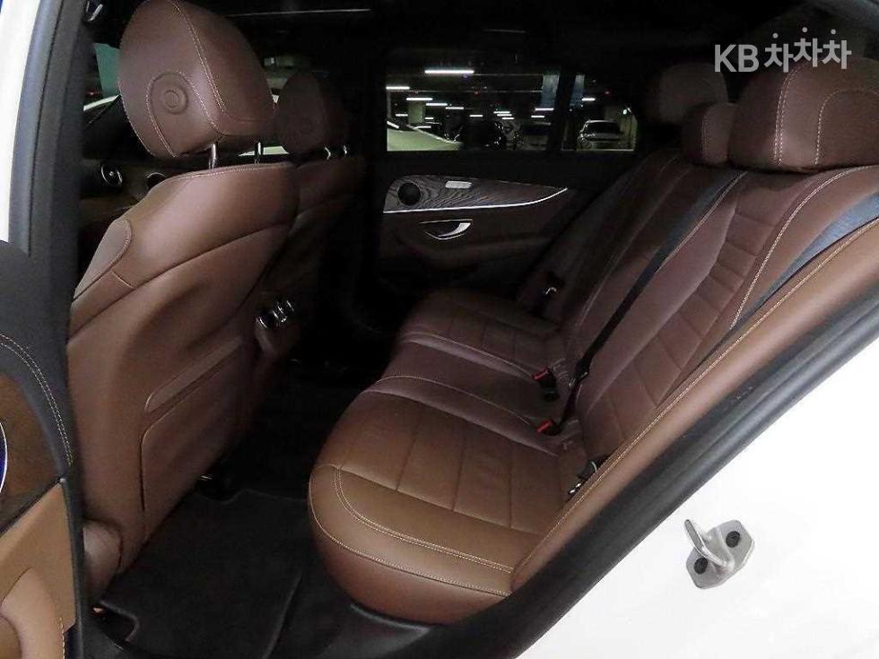 2020 Mercedes-Benz E (W213) photo